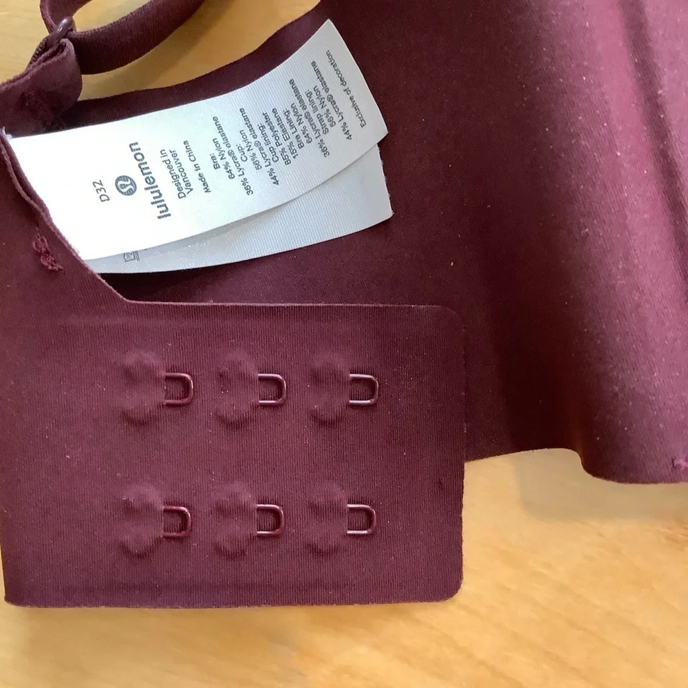 LULULEMON Hold True Bra in Garnet Size 32D - Picture 12 of 13